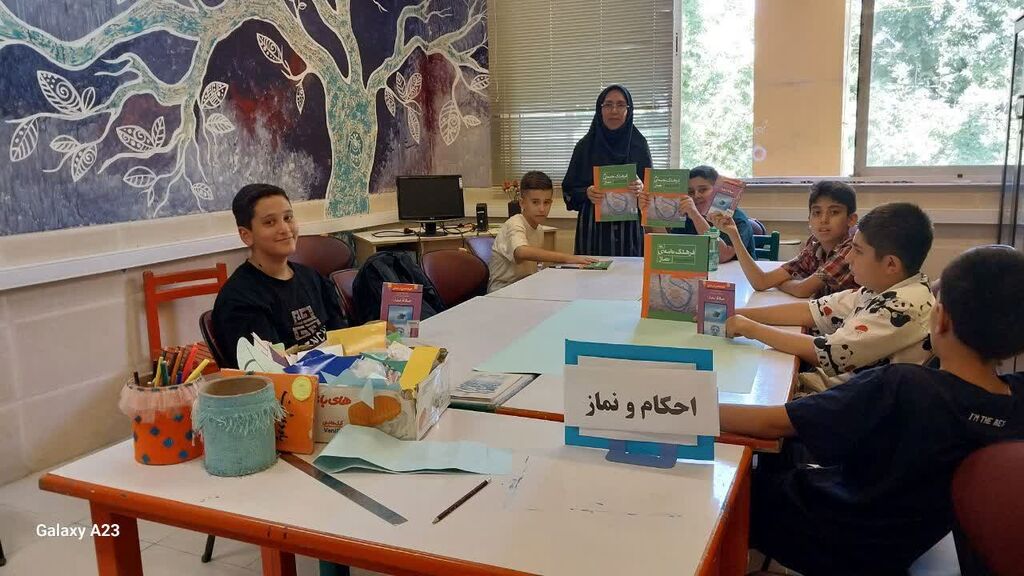 نشست باشگاه کتابخوانی «شکارچیان کتاب» در ارومیه
