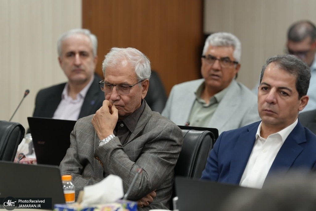 ربیعی: مسئله بنزین فراتر از اقتصادی است