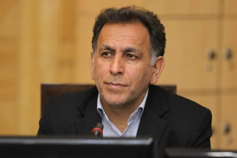 هزینه واقعی تولید و عرضه بنزین بین ۲۵ تا ۳۰ هزار تومان برآورد میشود