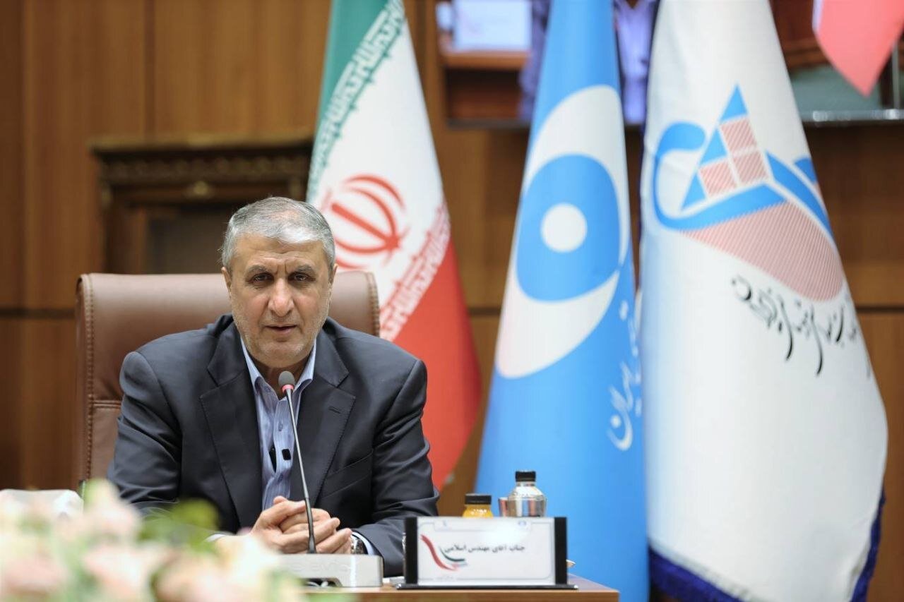 اسلامی: هرگز متوقف نخواهیم شد/ شاهد فصل نوینی از کاربرد فناوری هستهای در عرصه سلامت هستیم