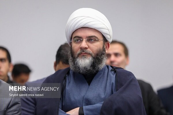 حجت الاسلام قمی: مسجد محور جامعه مبعوث است