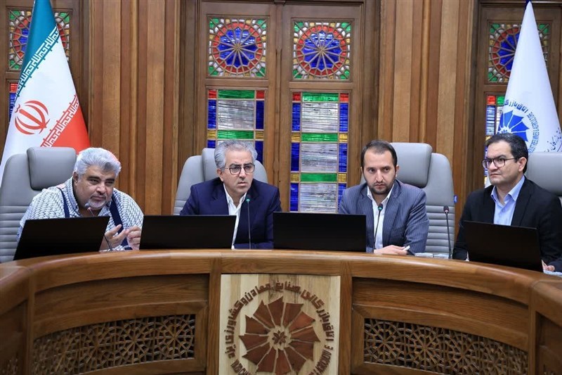 بررسی مشکلات 10 واحد صنعتی یزد در کمیته ارزی