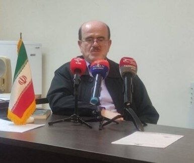 مهرداد لاهوتی: افزایش قیمت بنزین به کاهش مصرف منجر نمیشود