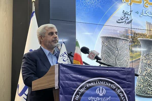 اعلام سرمایهگذاری ۸۰۰ میلیون یورویی در شهرستان عنبرآباد توسط نماینده جیرفت و عنبرآباد