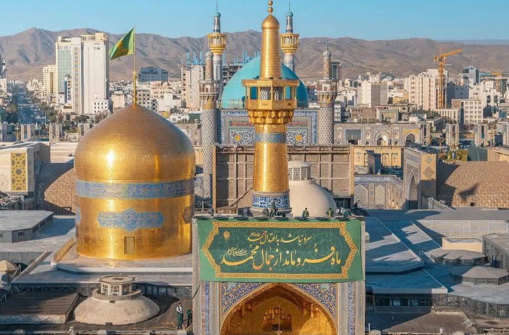 جشن میلاد پیامبر(ص) و امام صادق(ع) در حرم رضوی؛ از «امت واحده» تا تالار ولایت