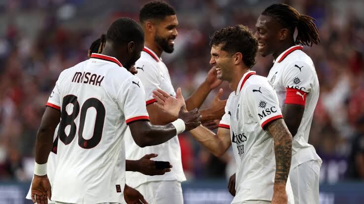 آث میلان در هفته نخست سریآ مقابل تورینو با نتیجه 2-1 پیروز شد
