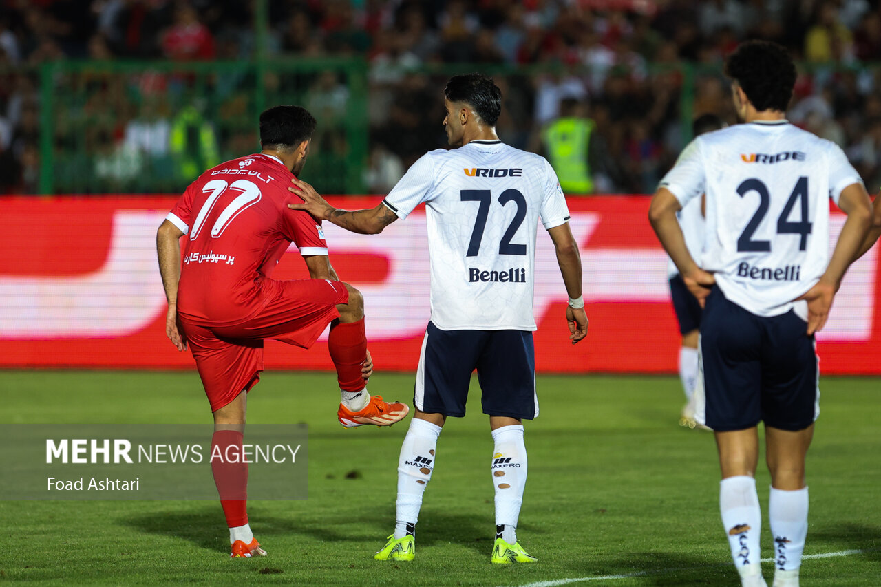 برتری قاطع پرسپولیس در نیمه اول مقابل ملوان