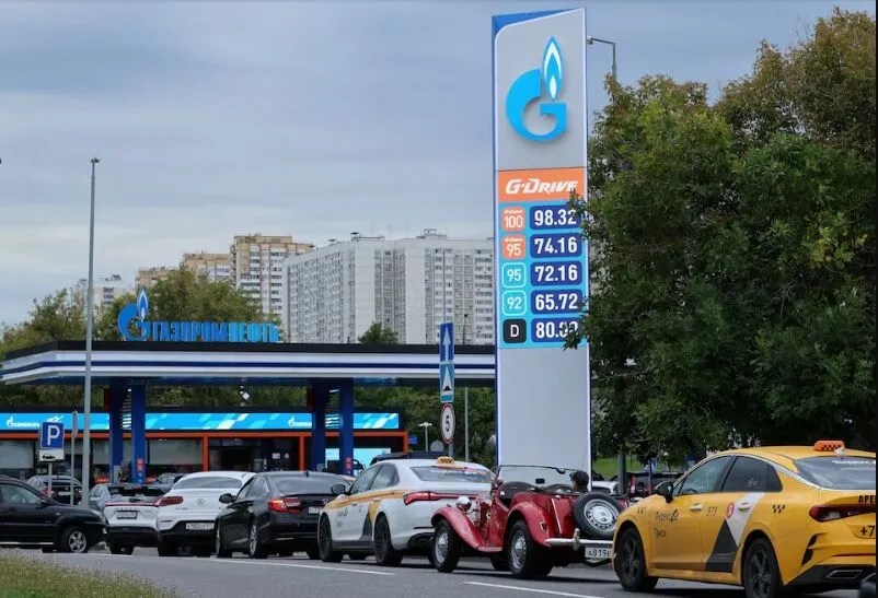 محدودیتهای بنزین در مسکو؛ تا 60 لیتر به ازای هر وسیله نقلیه