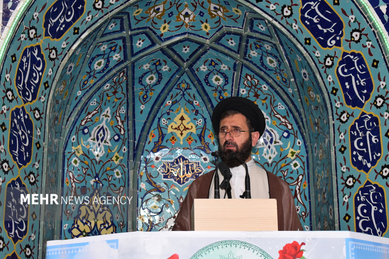هشدار امام جمعه گرمسار درباره پیامدهای تفرقه؛ وحدت تنها راه مقابله با مستکبران
