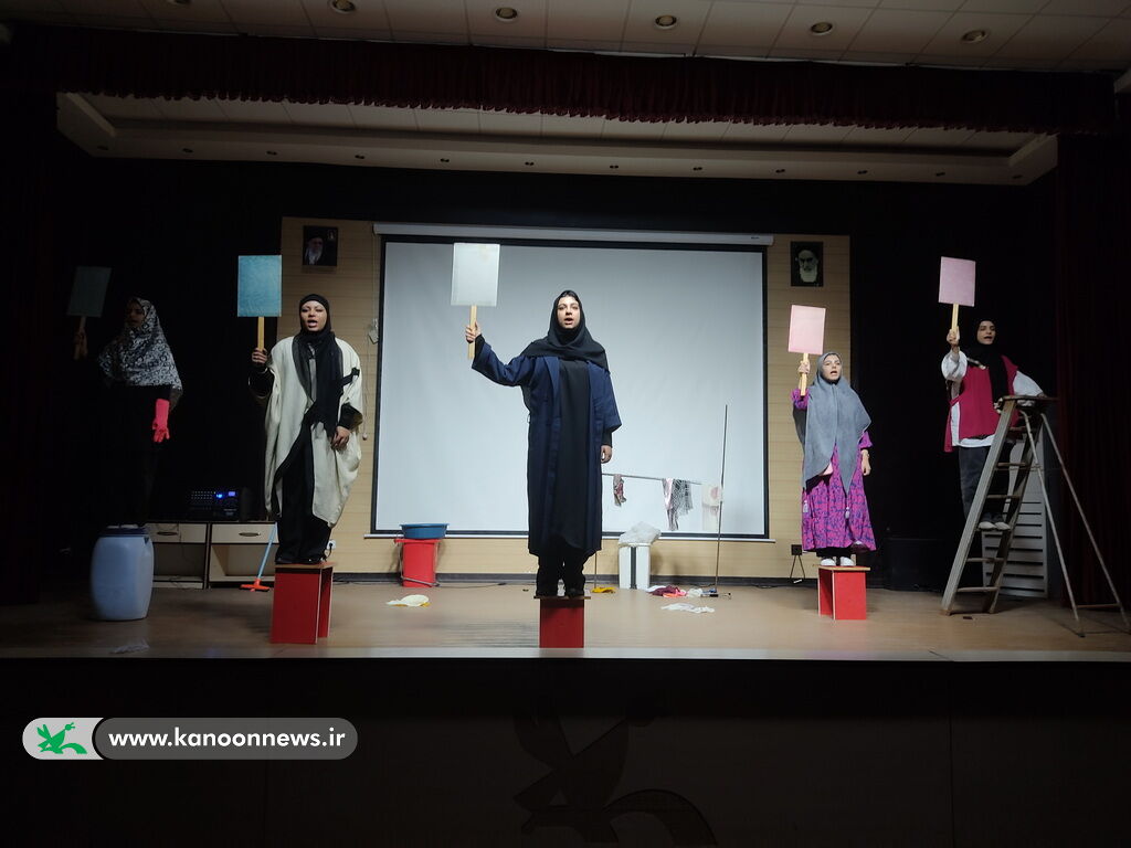 راهیابی نمایش «همهی ما پنج نفر» از کانون گناوه به جشنواره ملی «ایران قهرمان»
