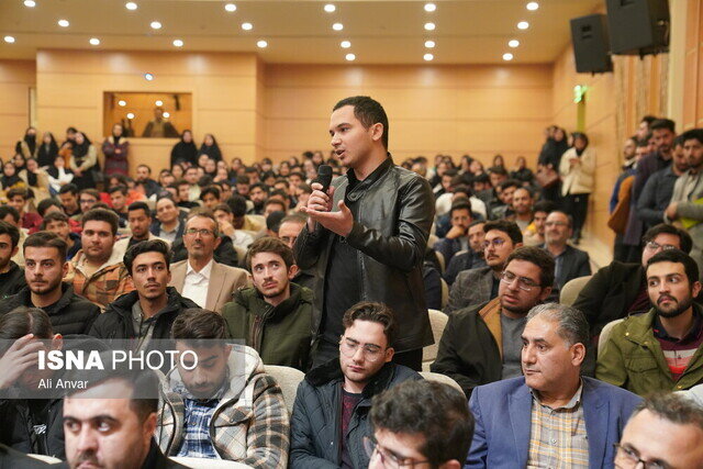 تضمین امنیت منتقدان و پاسخ وزیر بهداشت به مطالبات دانشجویان علوم پزشکی
