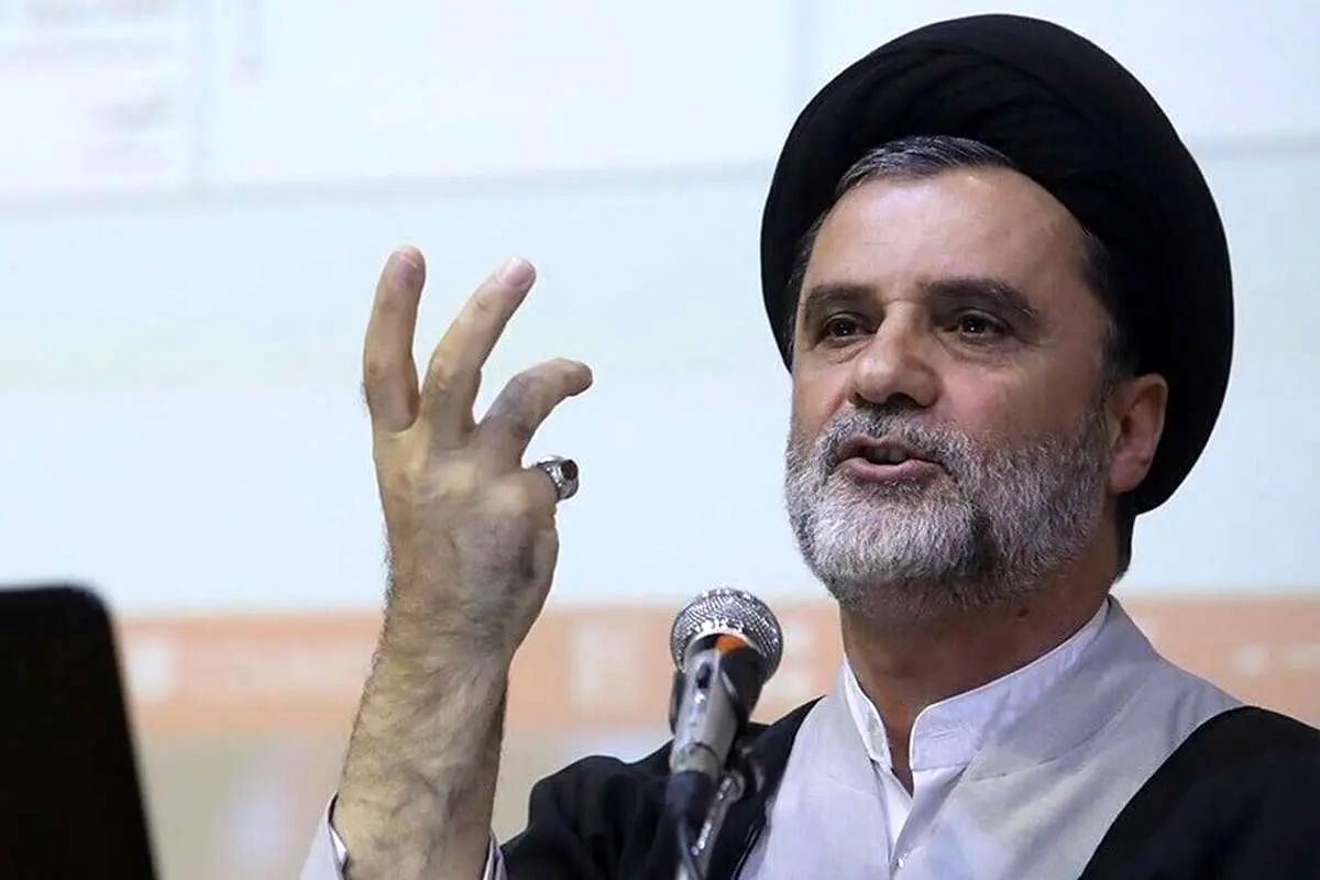 نبویان: تنگه هرمز برای همیشه تحت مدیریت ایران است/ کشتیهای مرتبط با اسرائیل اجازه تردد از این آبراه را ندارند
