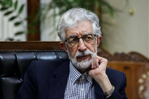 حدادعادل: رهبر انقلاب خواستار همکاری با دولت و پرهیز از تهمت است