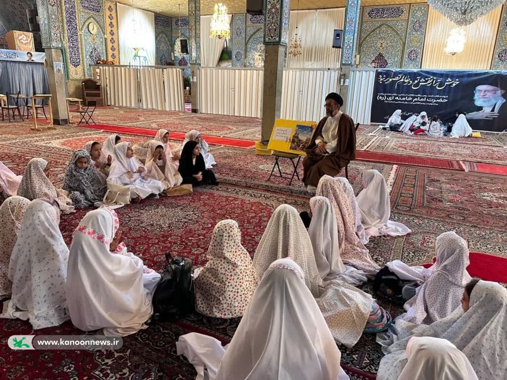 برگزاری اردوی معنوی و کارگاههای هنری در کانون پرورش فکری شازند