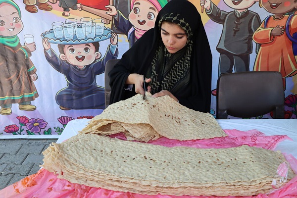 خدمت نوجوانان در مرز تمرچین؛ فعالیت موکب فرهنگی «میهمانان کوچک امام حسین(ع)»