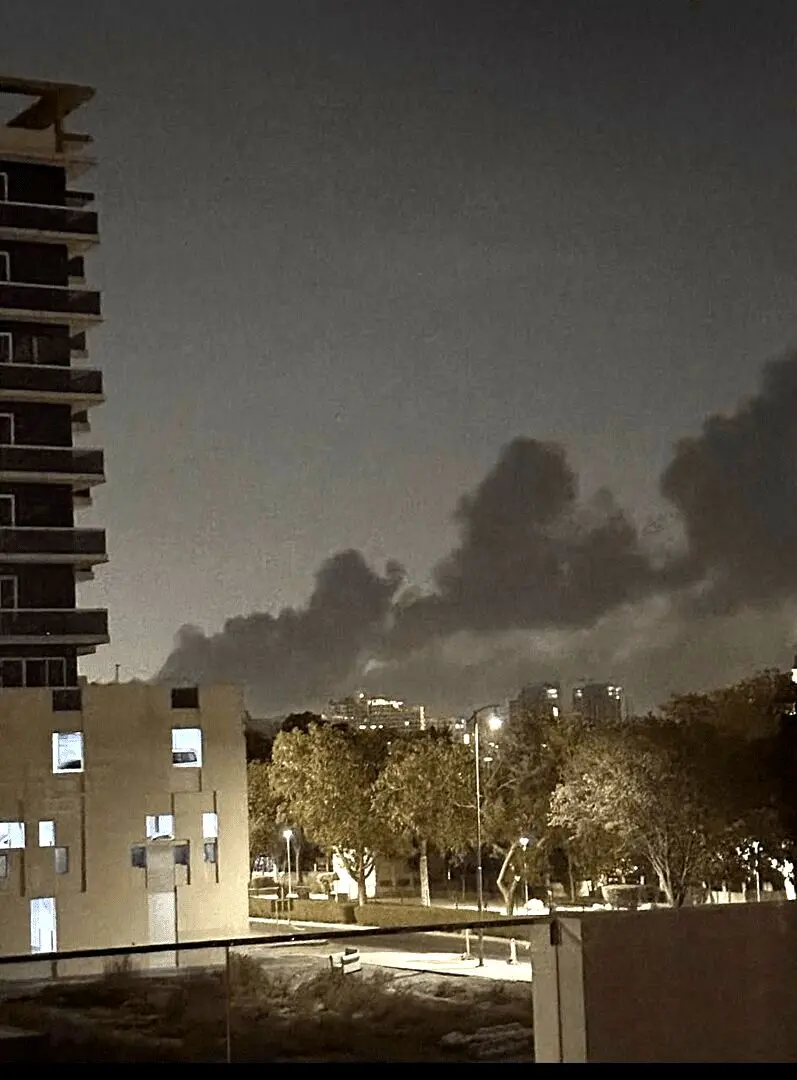 انفجارهای متعدد در بندر جبلعلی امارات؛ هیچ تأیید رسمی هنوز منتشر نشده است