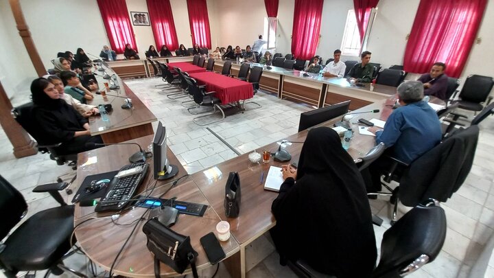 فرماندار کاشمر: نباید جلوی صدای نسل آلفا و z را گرفت
