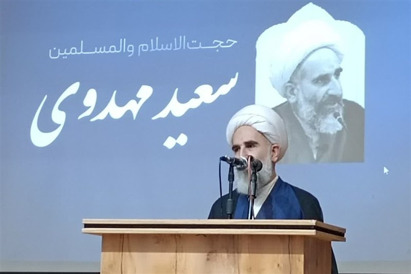 خطر اصلی جبهه انقلاب: تفرقه و فاصله گرفتن از اخوت ایمانی