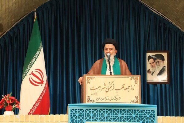 هشدار امام جمعه همدان درباره جنگ روانی و ضرورت بهبود معیشت