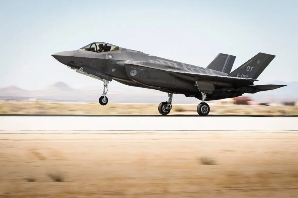تحلیلگر نظامی: احتمال نابودی جنگندههای F-35 در پایگاه موفق السلطی