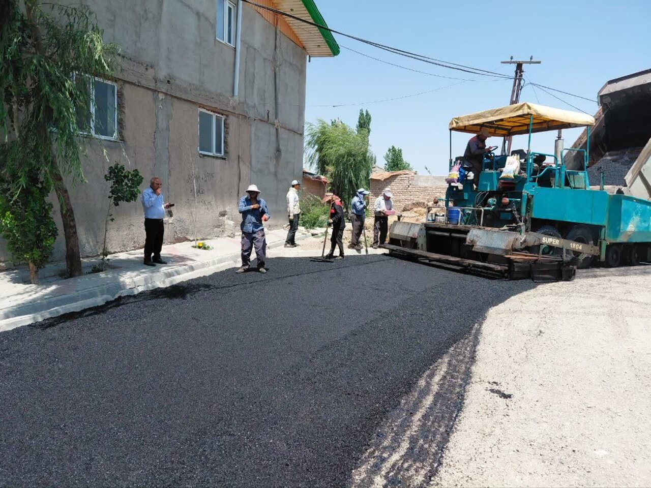 آسفالت 1,100,000 متر مربع معابر روستایی در ایلام