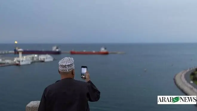 ترامپ تهدید به حمله به عمان کرد؛ تنش در تنگه هرمز