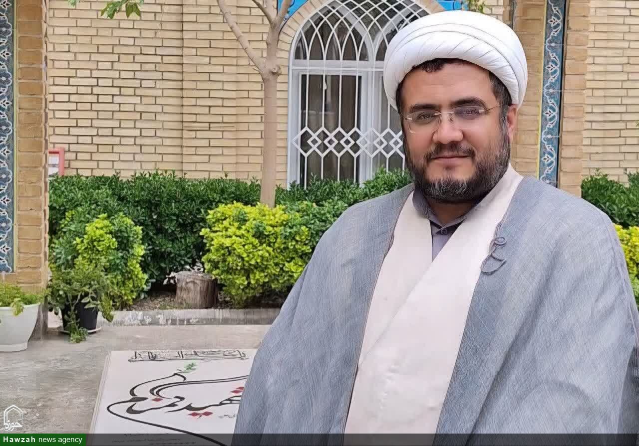 طلاب و روحانیون در موکبهای مسیر زائران رضوی خدمترسانی میکنند