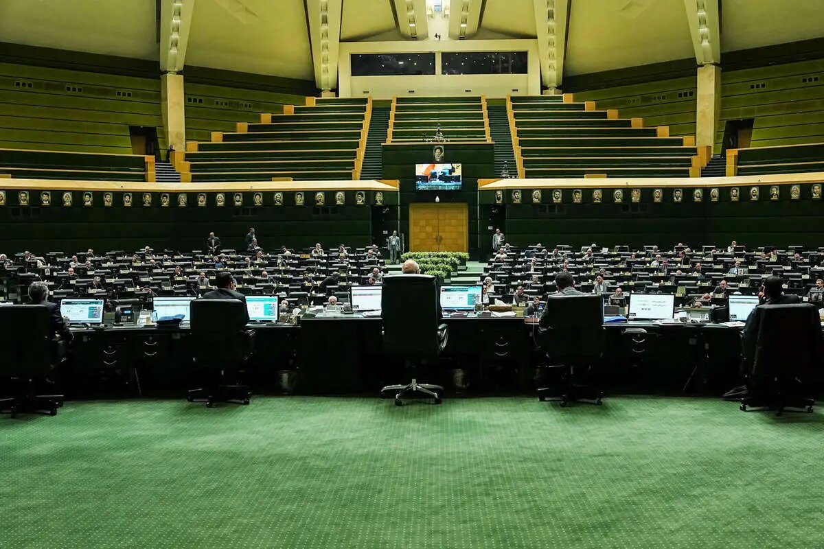 محسنی ثانی: دولت چهاردهم در برابر بحرانهای جنگی و تحریمها ایستادگی کرد