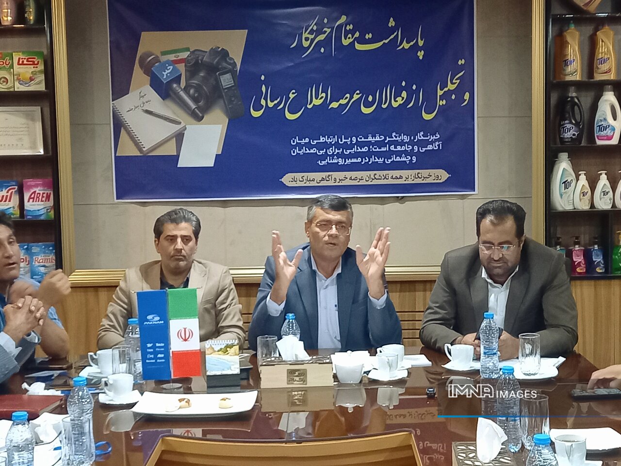 افتتاح 1327 میلیارد تومان طرح اقتصادی و عمرانی در بوئینزهرا همزمان با هفته دولت