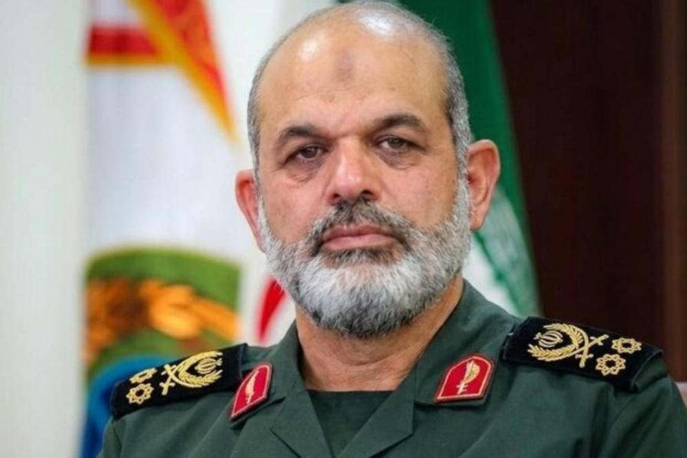پیام سرلشکر وحیدی به مناسبت روز پزشک و روز داروساز