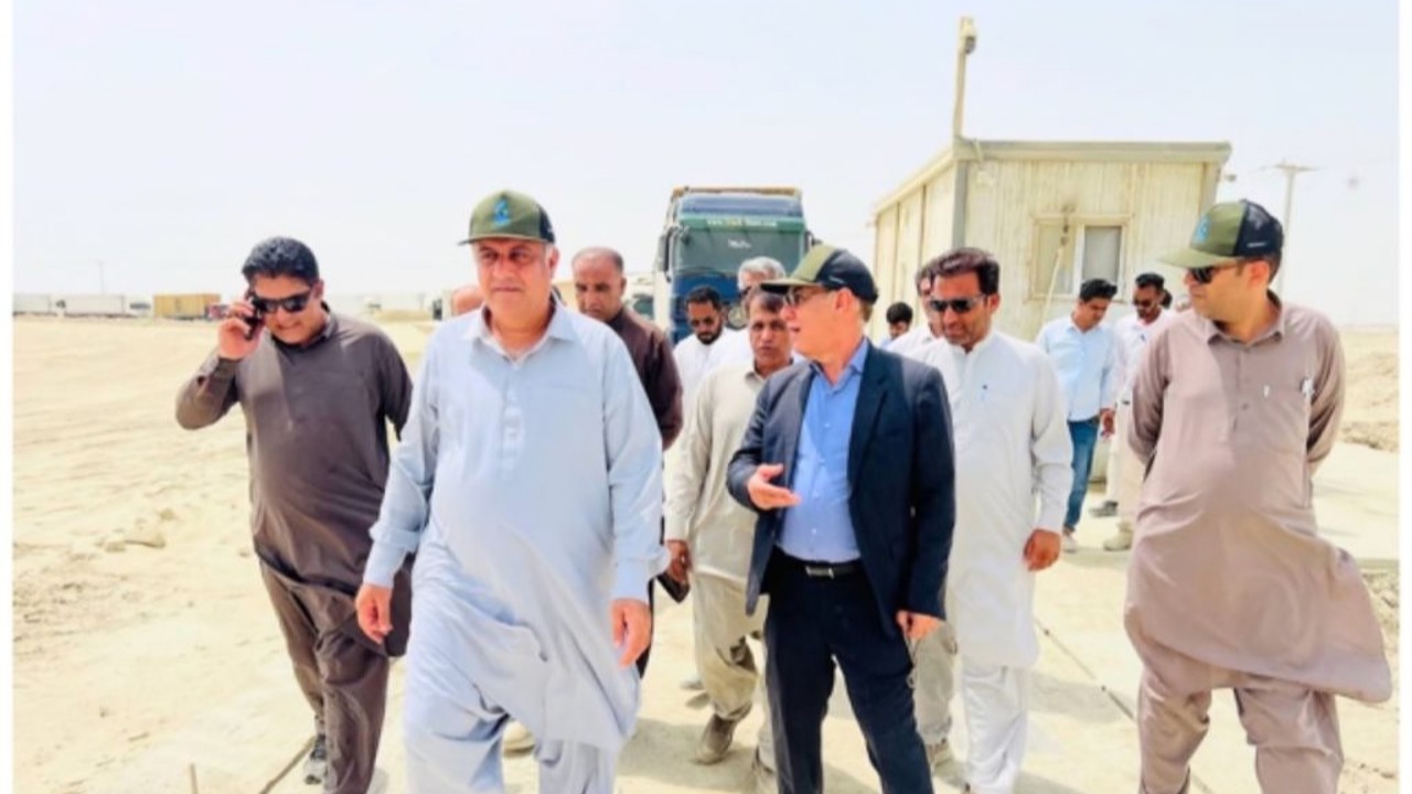 بازدید از گمرک ریمدان با هدف توسعه تجارت مرزی