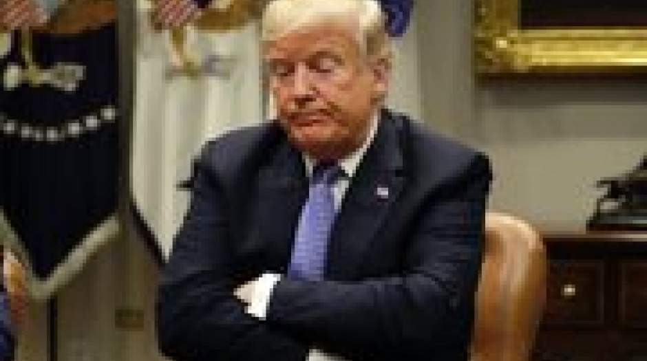سرپرست وزارت دفاع درباره تنگه هرمز صحبت کرد