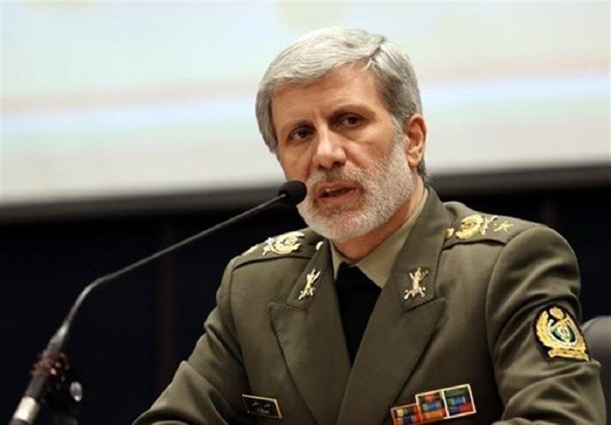 فرمانده کل ارتش درباره آمادگی نیروهای مسلح برای دفاع از کشور صحبت کرد