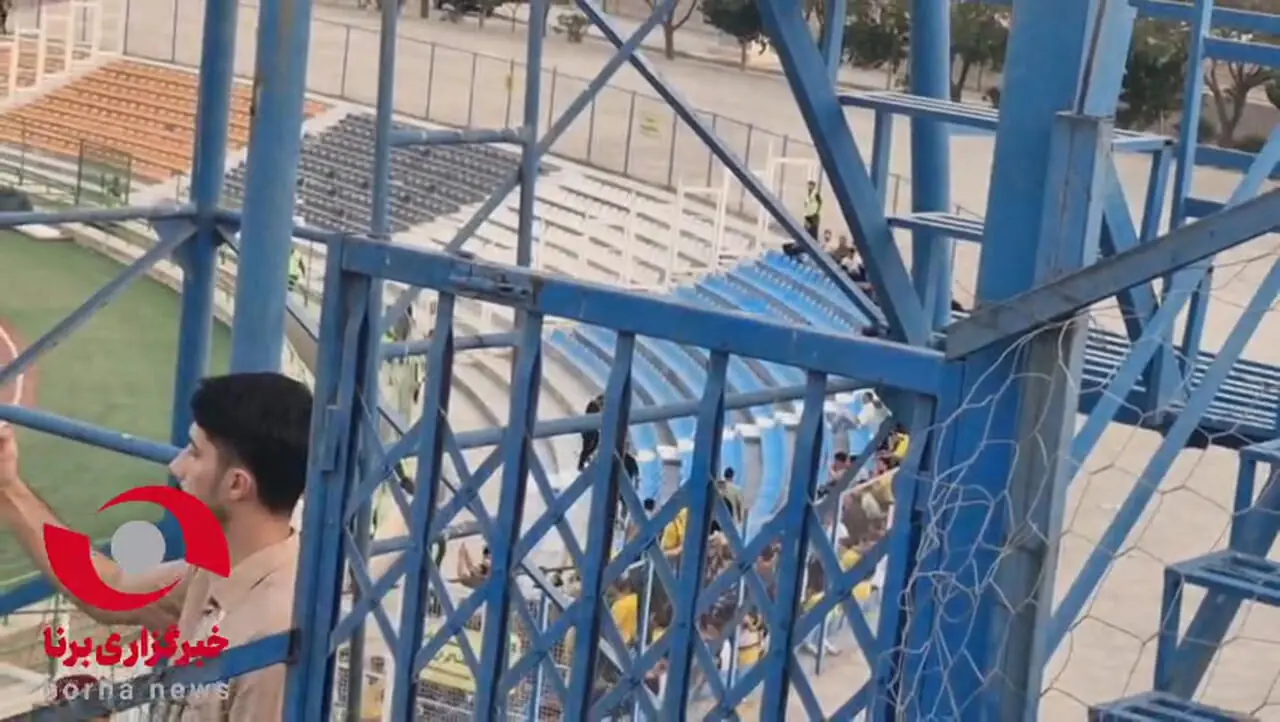 رابطهی دوستانه بین هواداران استقلال و سپاهان