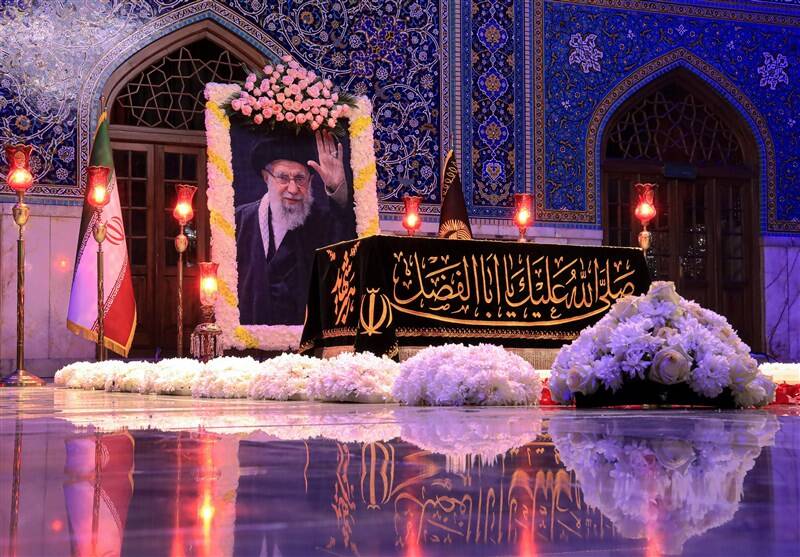فیلم: حال و هوای زائران در جوار مزار آیتالله خامنهای