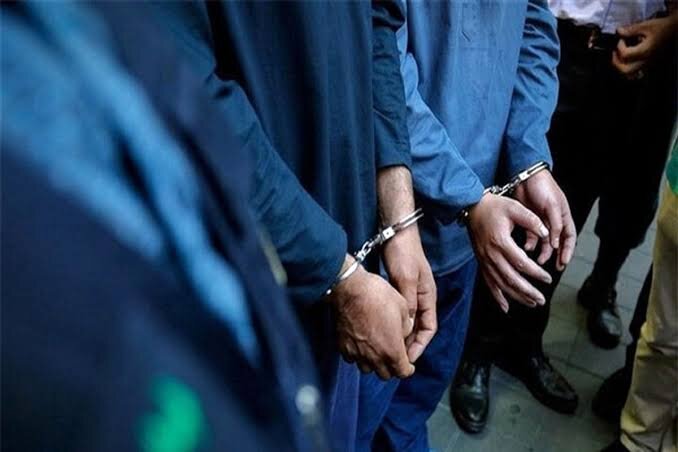 سارق با چاقو در تهران دستگیر شد