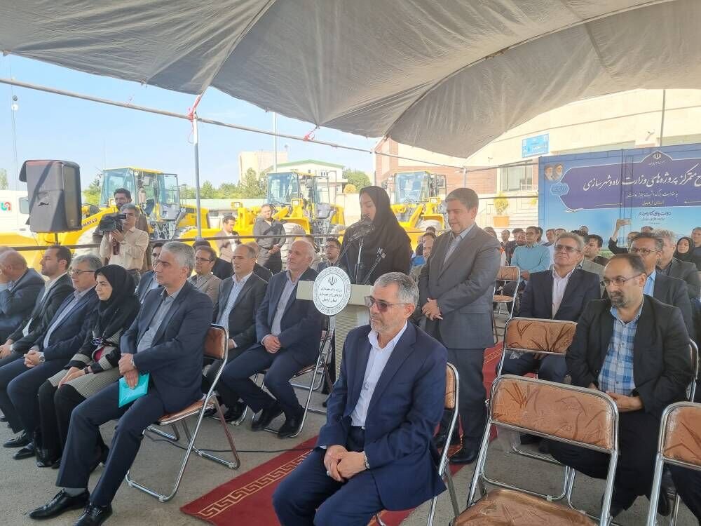 افتتاح مجموعهای از پروژههای راه و مسکن در استان اردبیل به مناسبت هفته دولت