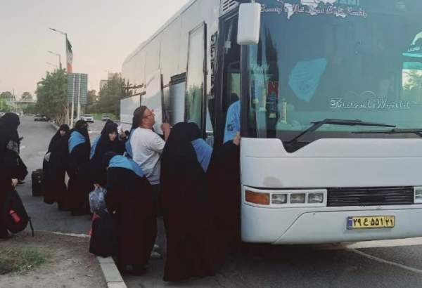 کاروان «سفیران زینبی» جامعهالزهرا به کربلا اعزام شد؛ ۵ فعالیت فرهنگی
