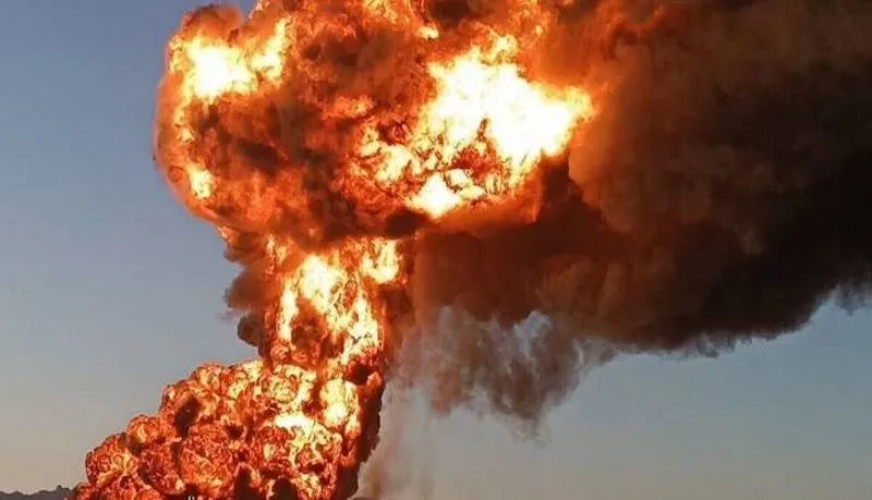 انفجارها و آتشسوزی در بندر جبلعلی دبی؛ گزارشها از دستگیری دو نفر برای فیلمبرداری