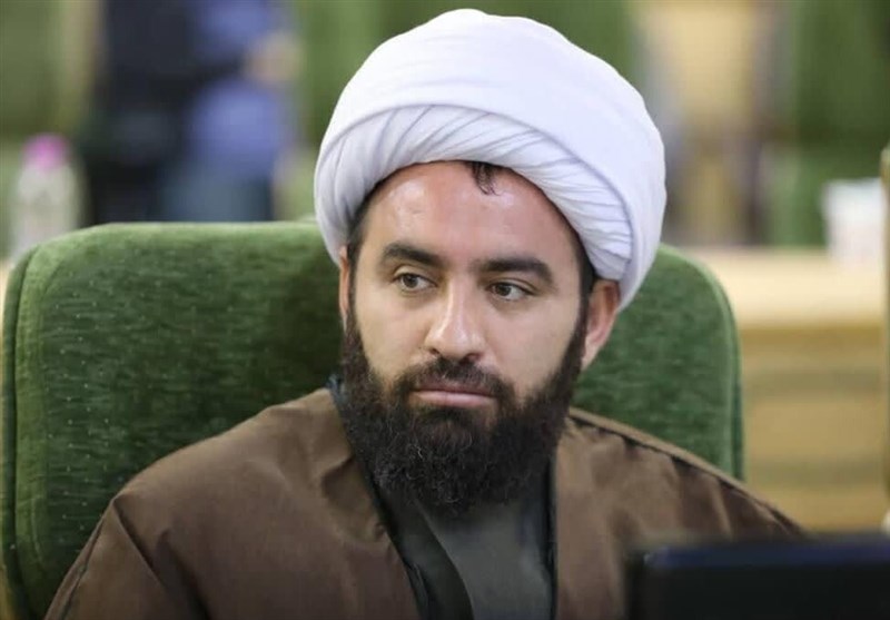 برگزاری سیوهشتمین همایش علما و نخبگان هفته وحدت در کرمانشاه
