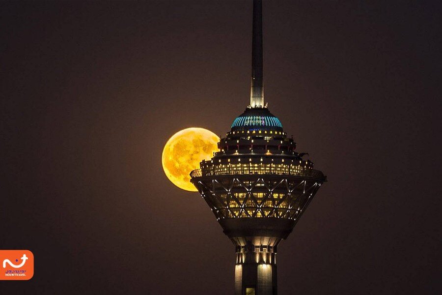 درخشش ماه کامل در آسمان تهران؛ زیبایی شب پایتخت