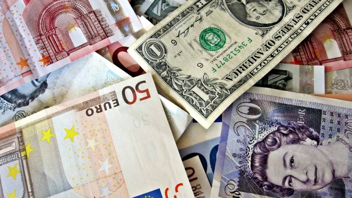قیمت دلار، یورو و پوند امروز چهارشنبه 14 مرداد 1405/ کاهش نسبی قیمتها