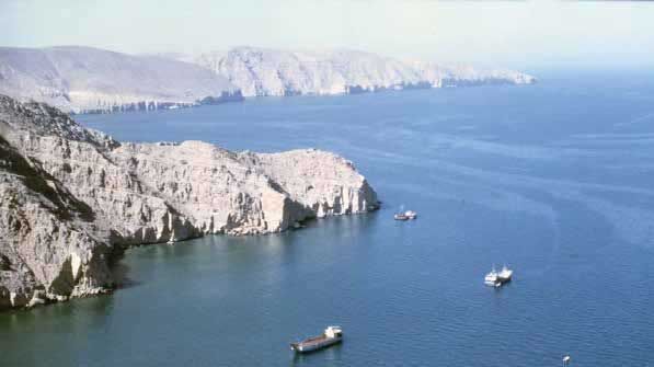 ایجاد کریدور دریایی جدید توسط آمریکا در تنگه هرمز