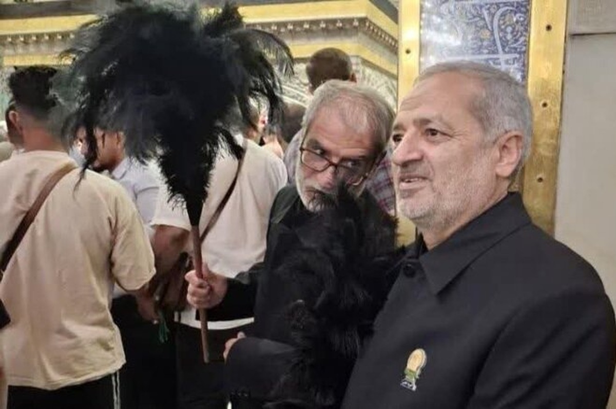 علیرضا کاظمی وزیر آموزش و پرورش خادم افتخاری حرم رضوی شد