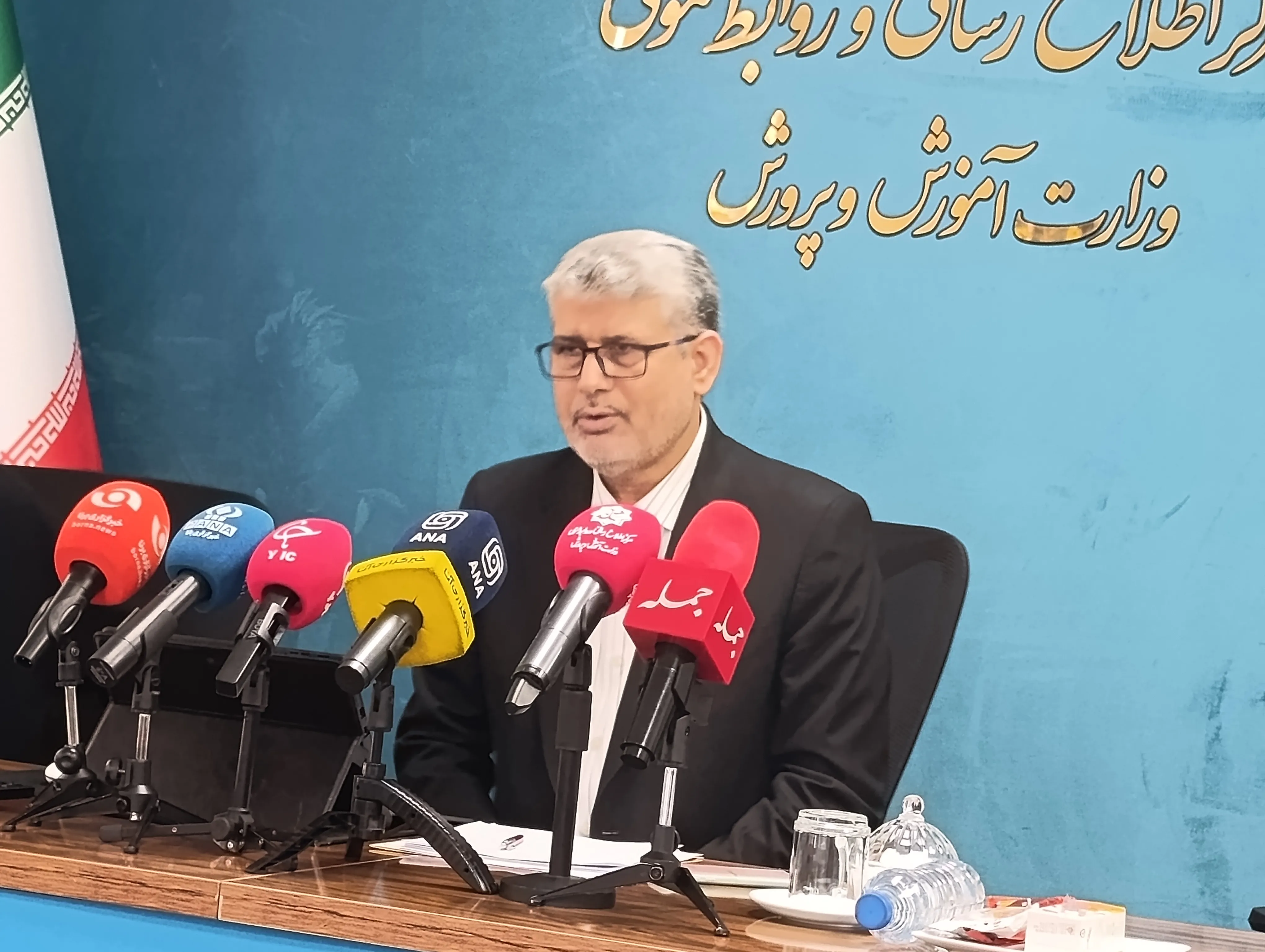 تاکید بر بازگشایی حضوری مدارس از اول مهرماه/ ساماندهی نیروی انسانی