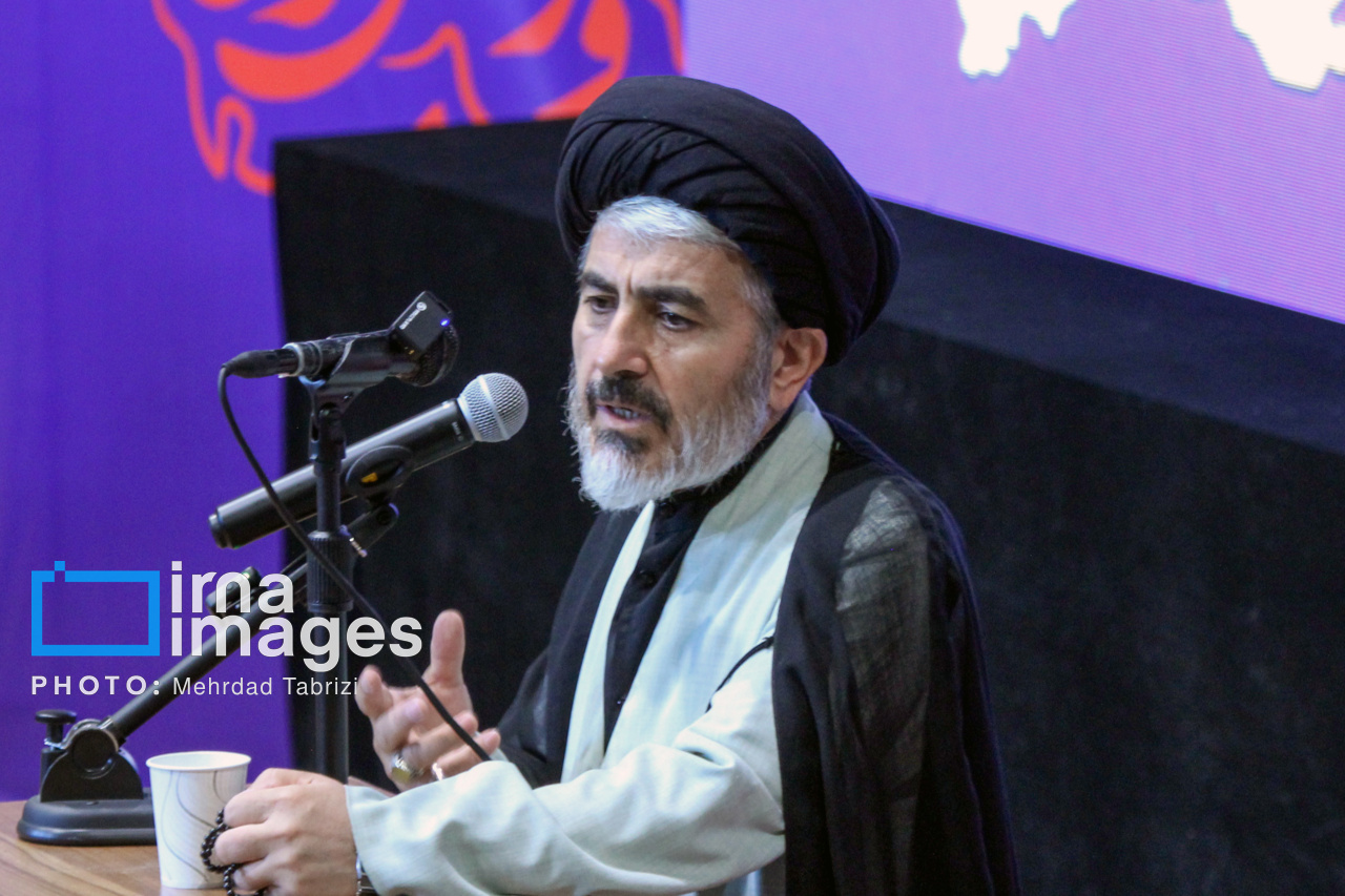 حجت الاسلام قریشی: گره گشایی از مشکلات مردم و توجه به معنویت در مدیریت اسلامی ضروری است