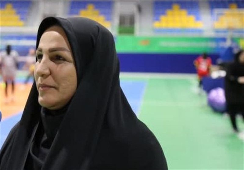 رقابت دختران دانشآموز در مسابقات بسکتبال و هندبال اردبیل آغاز شد