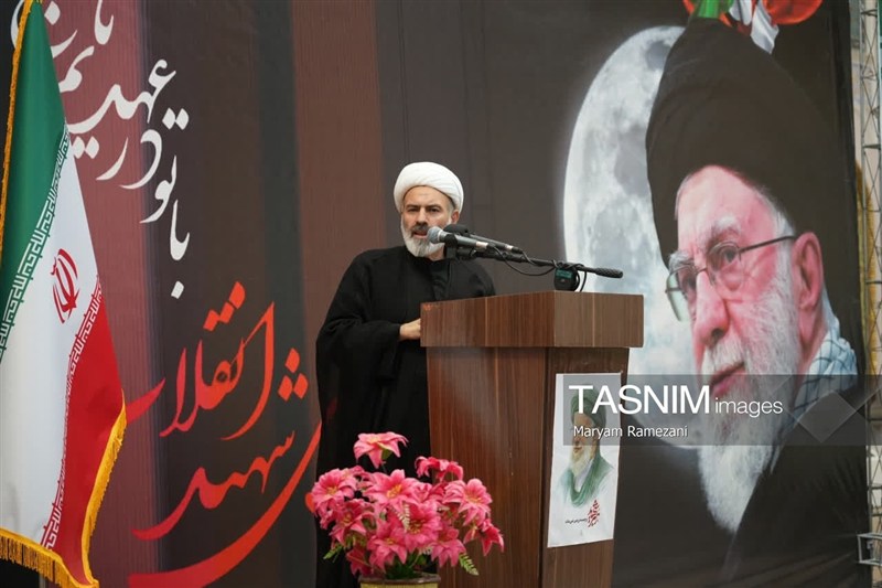 دشمن برای فروپاشی جمهوری اسلامی، ولایتفقیه را هدف گرفته است