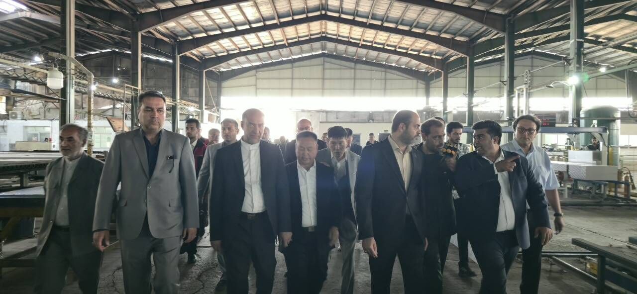 بازگشایی شرکت «پردیس سرام پاژ» با سرمایهگذاری ۸ میلیون یورویی چینیها