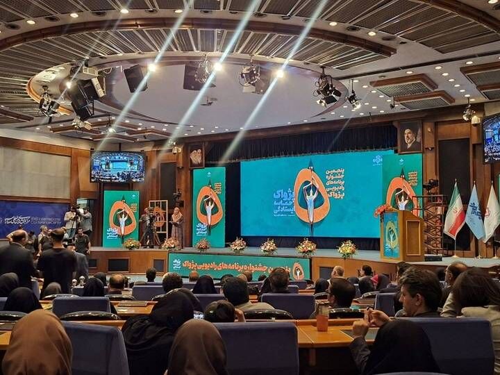 تجلیل از پیشکسوتان رادیو در شب اختتامیه «پژواک پنجم»